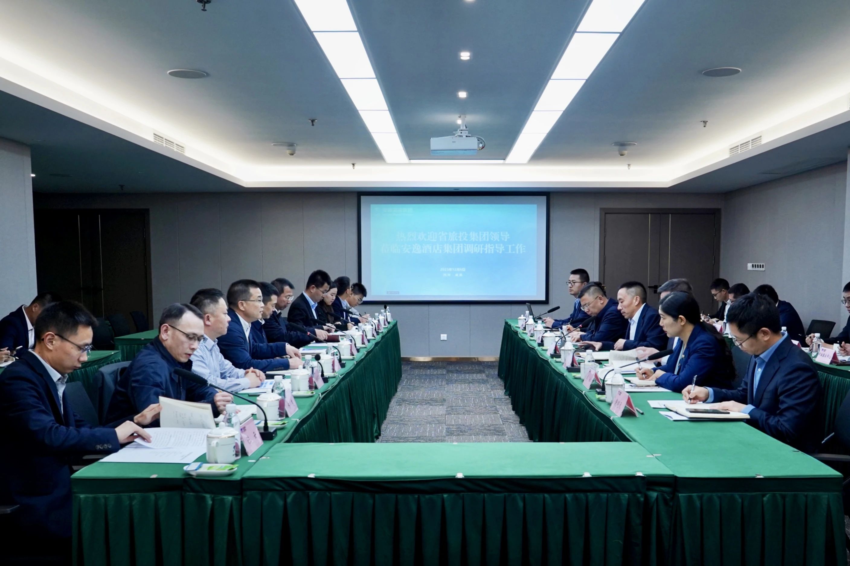 省尊龍凱時集團(tuán)黨委書記、董事長游勇率隊赴二級子公司調(diào)研