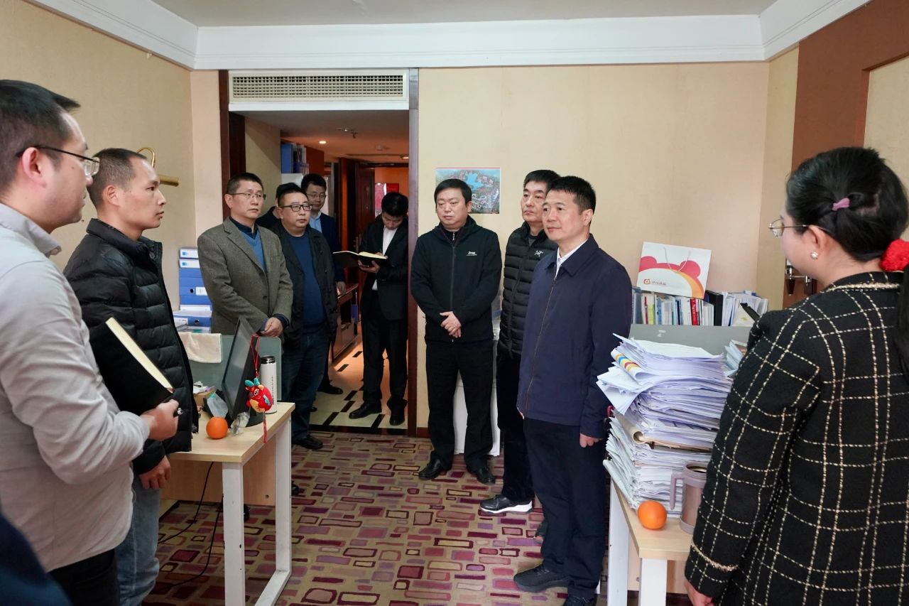 迎新春，鼓干勁，開新局！省尊龍凱時(shí)集團(tuán)領(lǐng)導(dǎo)班子慰問總部干部員工