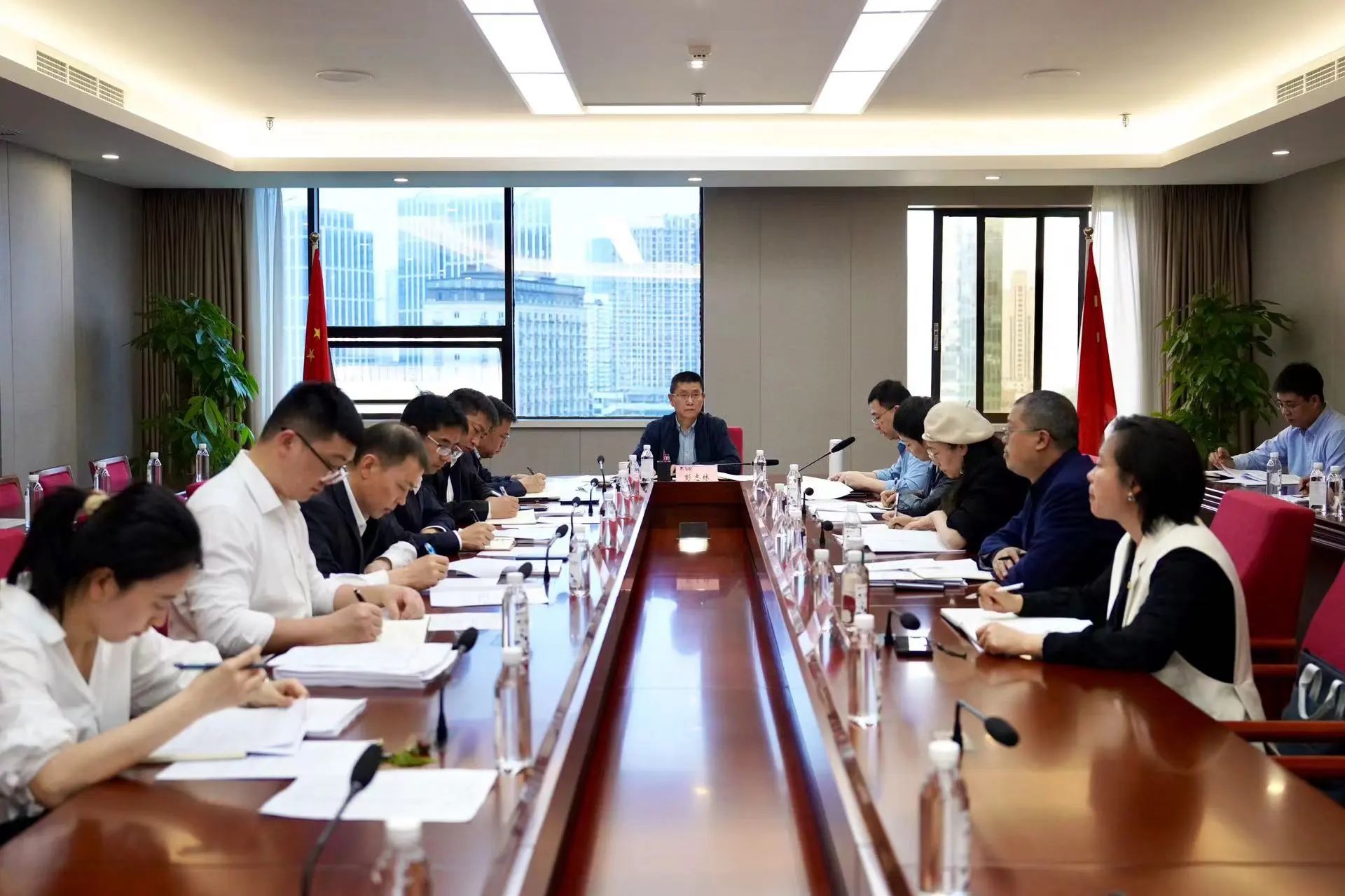 省尊龍凱時集團(tuán)召開紀(jì)檢監(jiān)察系統(tǒng)工作會 安排部署第二季度紀(jì)檢監(jiān)察工作