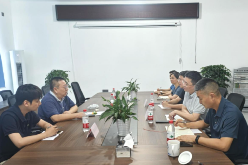 省尊龍凱時集團(tuán)領(lǐng)導(dǎo)赴青山礦業(yè)督導(dǎo)檢查汛期安全生產(chǎn)工作