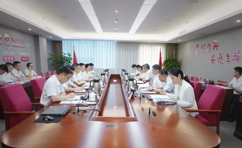 省國資委黨委書記張正紅到省尊龍凱時集團調(diào)研