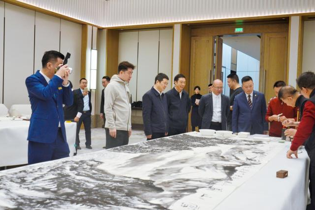 墨韻承千年 丹青繪新篇——省政協(xié)書畫研究院作品捐贈(zèng)活動(dòng)在金牛賓館舉行