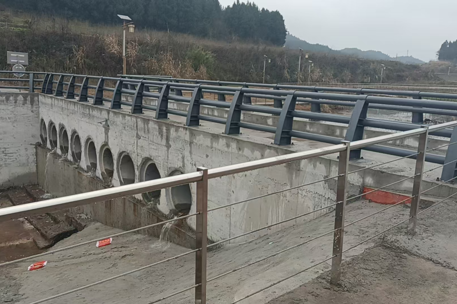 心系群眾 擔(dān)當(dāng)作為——集團(tuán)各駐村工作隊(duì)為當(dāng)?shù)乩习傩辙k成一批好事實(shí)事